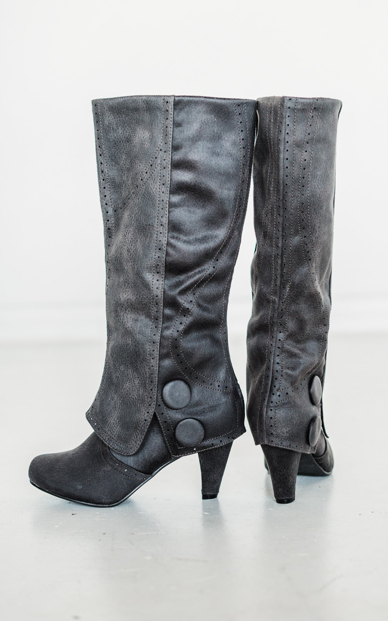B Dad Boots in Grey