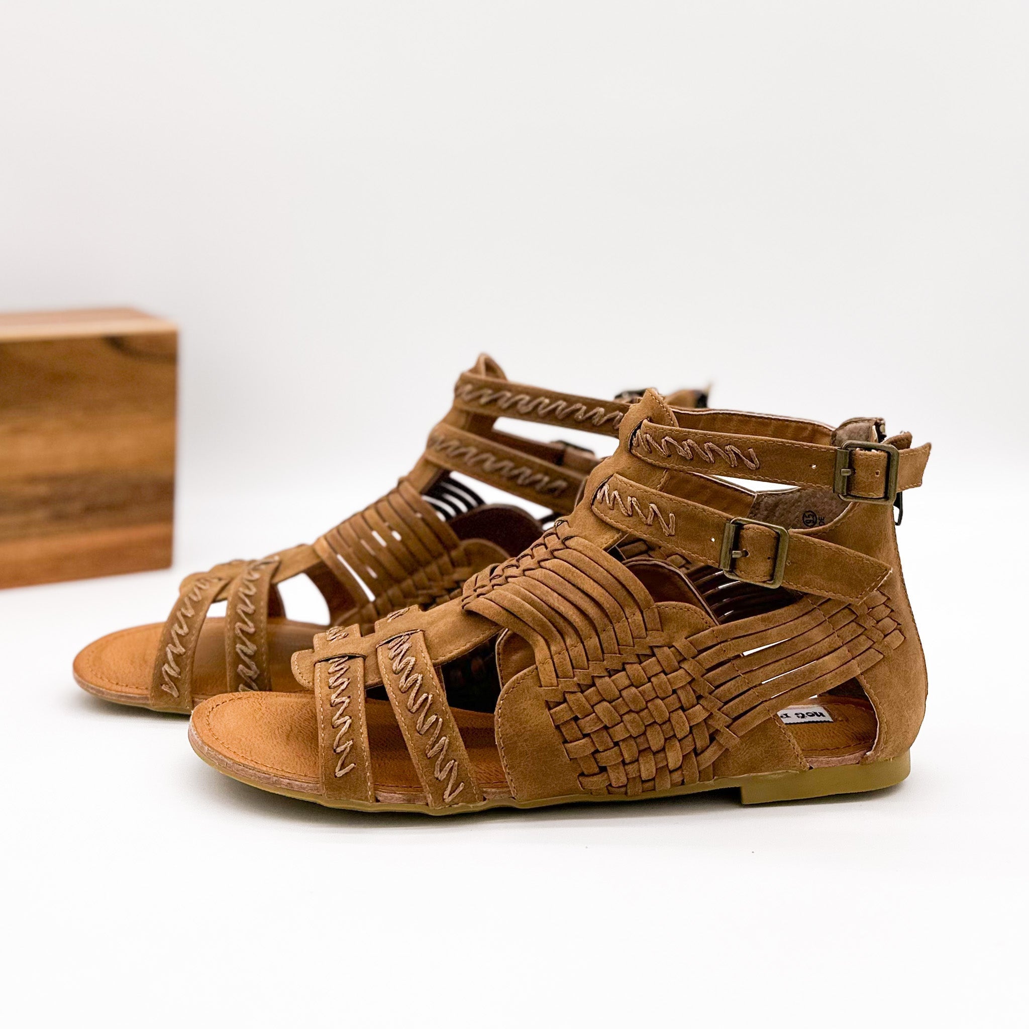 Bed and Breakfast Sandals in Tan