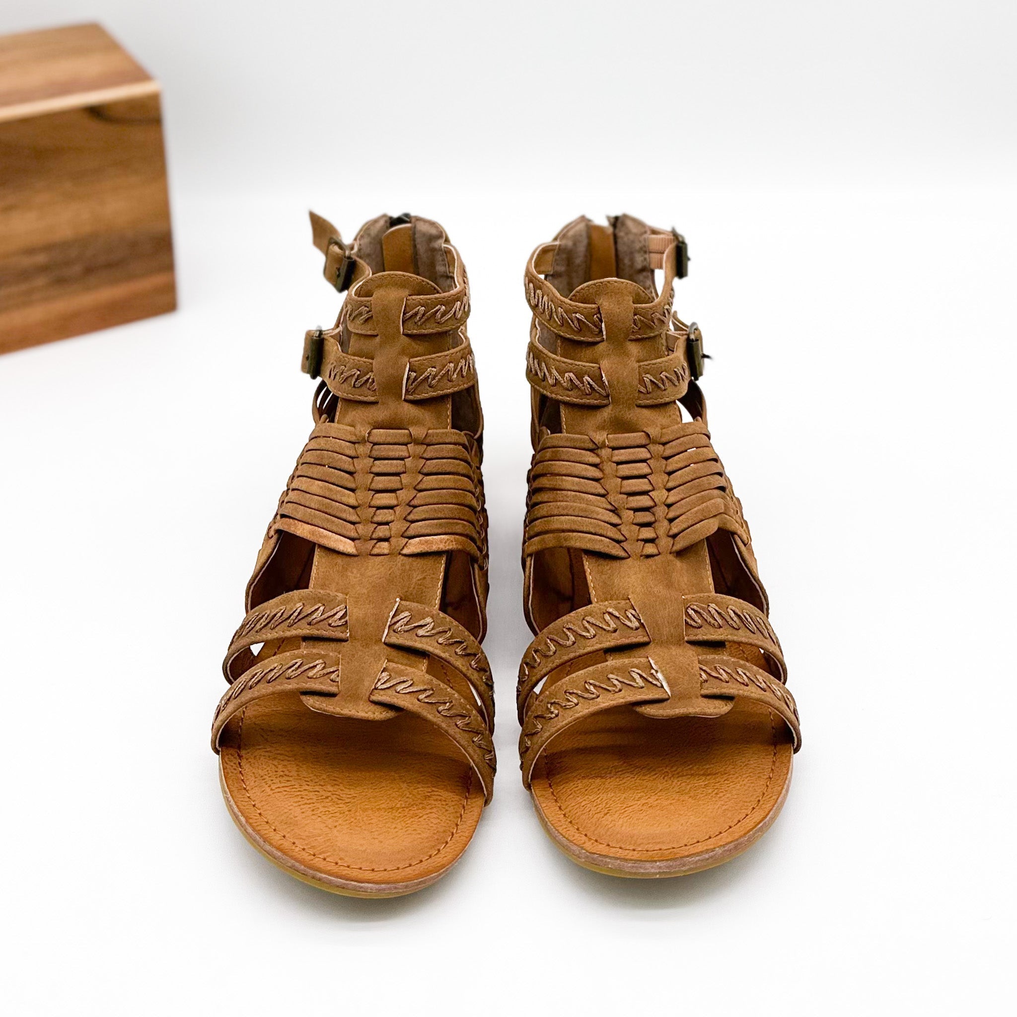 Bed and Breakfast Sandals in Tan