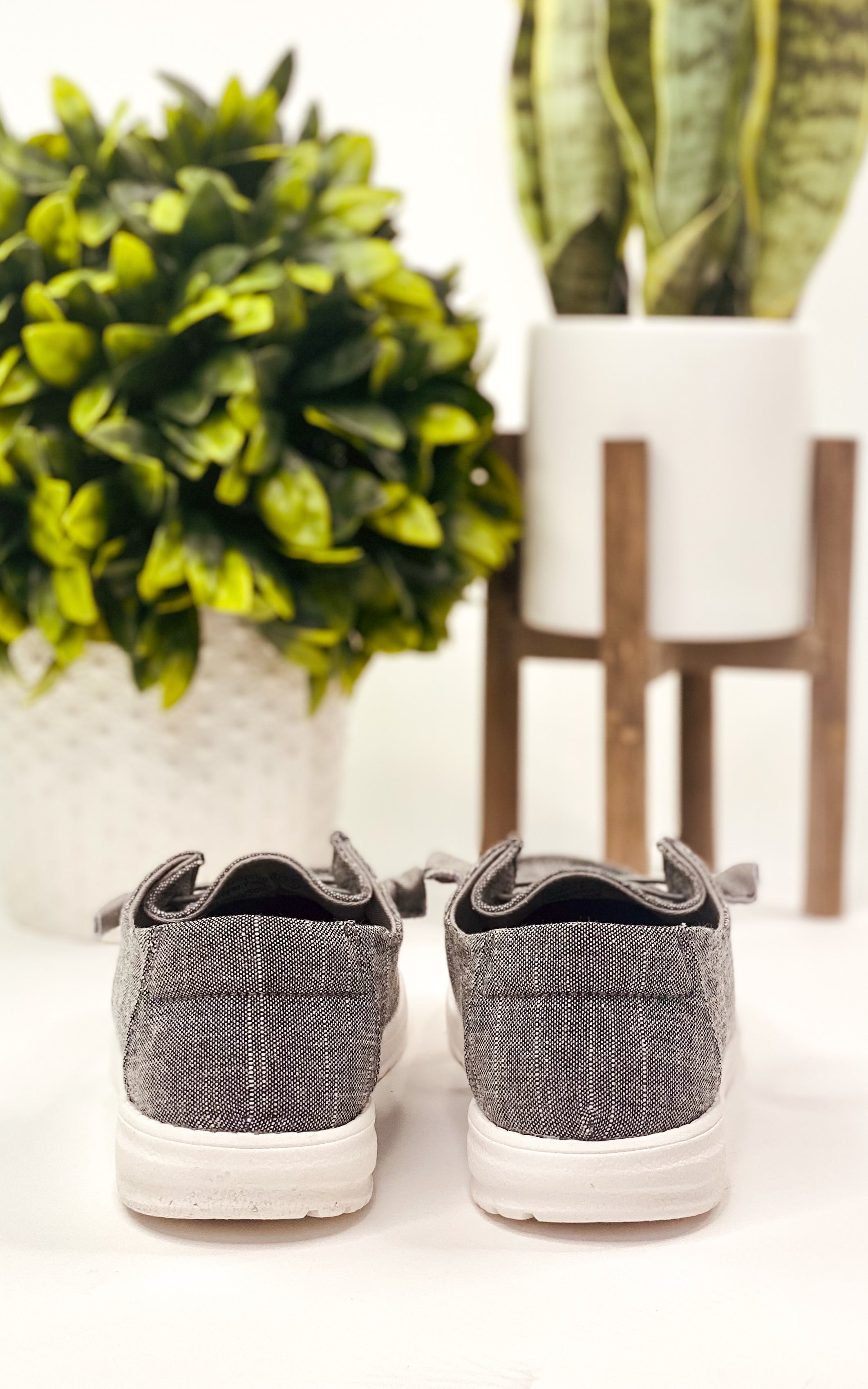 Maco Sneaker in Charcoal - Rural Haze