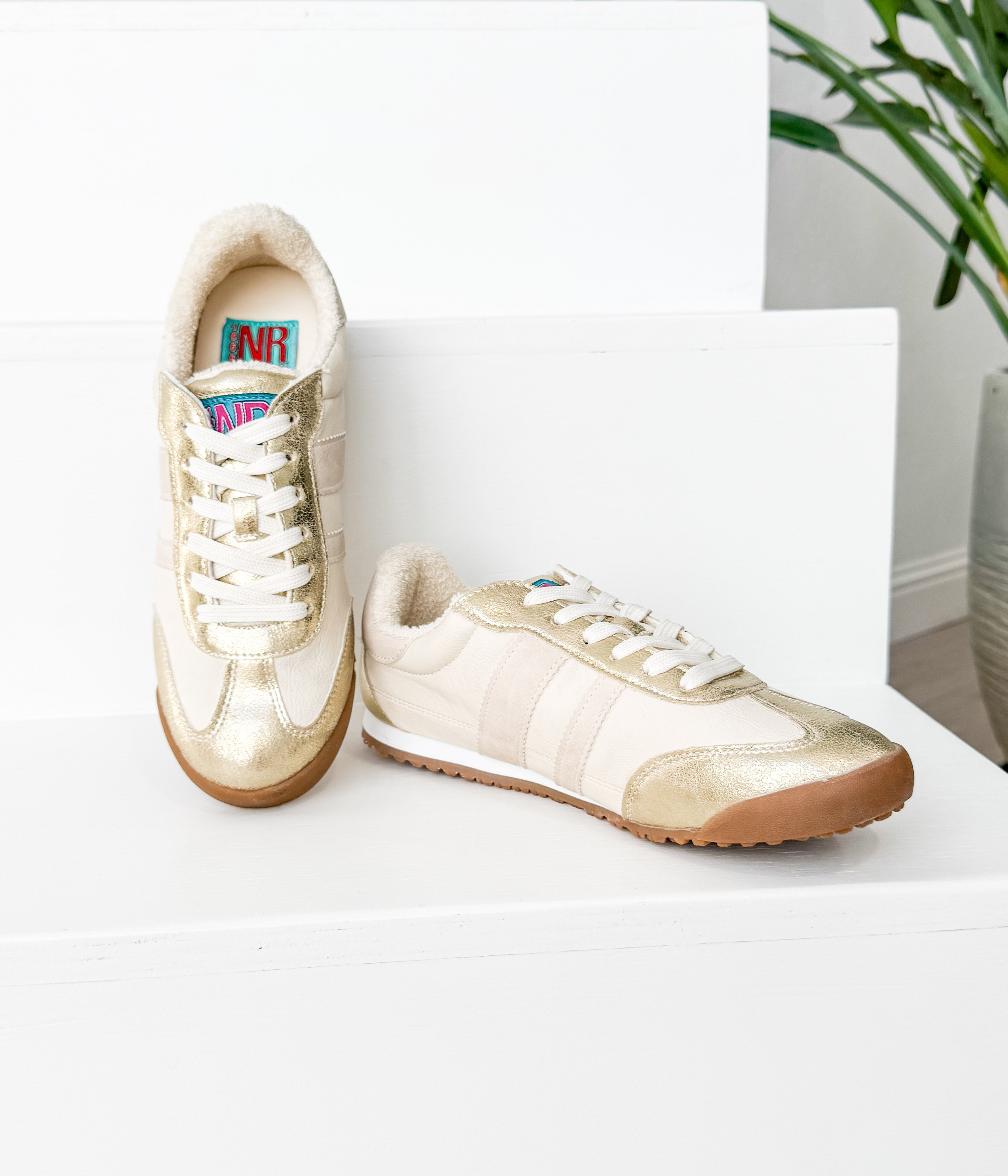 Madrid Sneaker in Beige/Gold