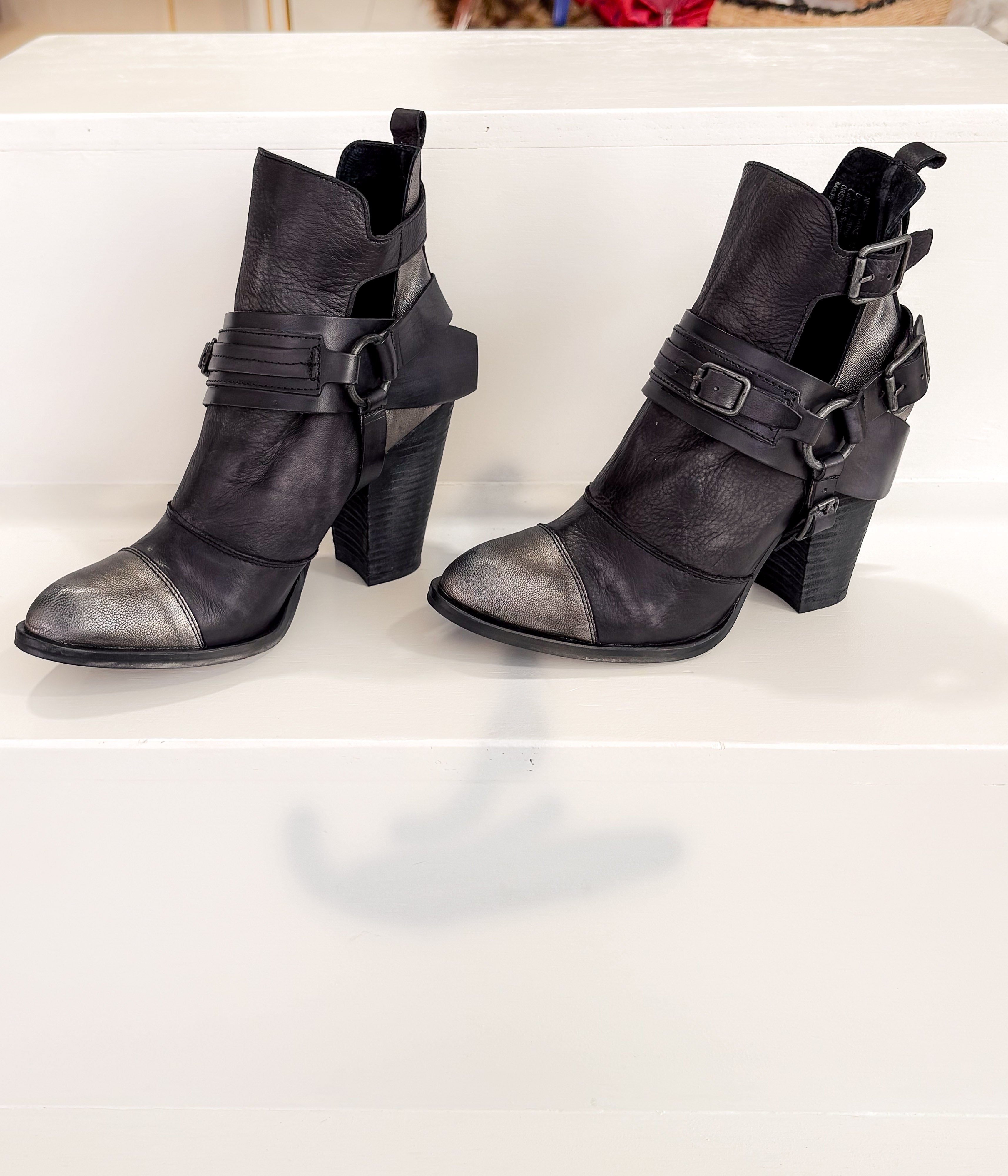 Sheila Boot in Black
