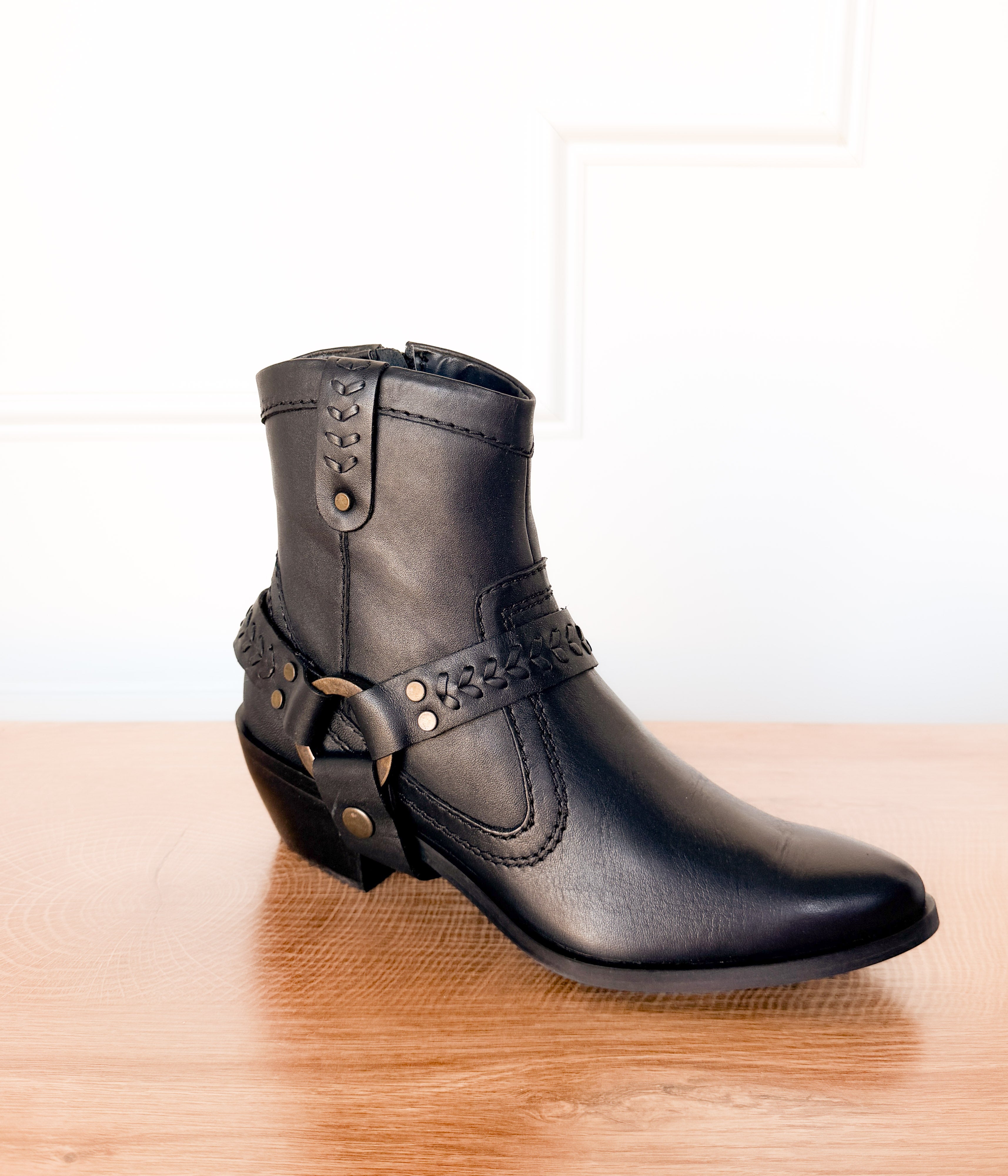 Smithy Suede Ankle Boot in Black