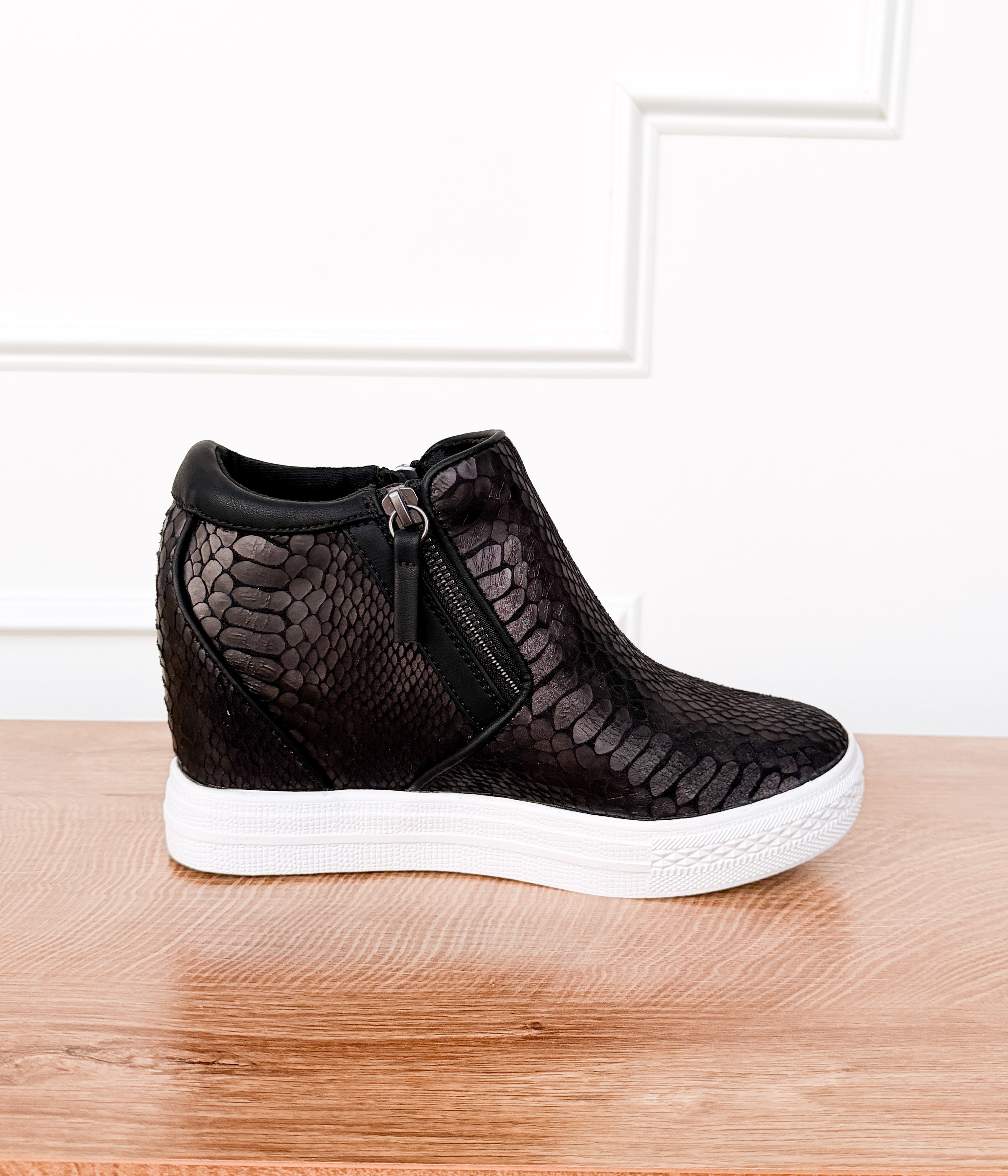 Timmibelle Wedge Sneaker in Black