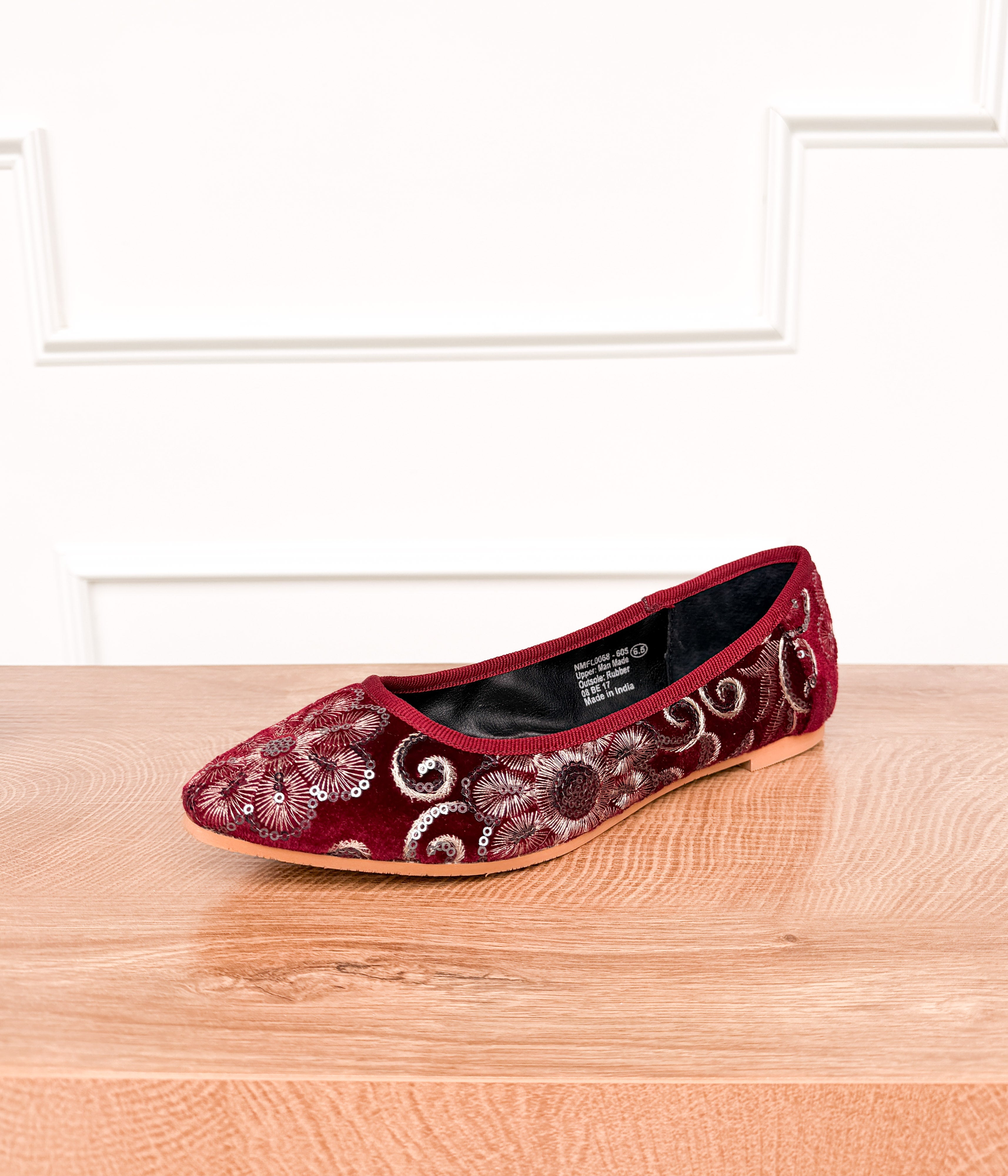 Yuna Flats in Burgundy